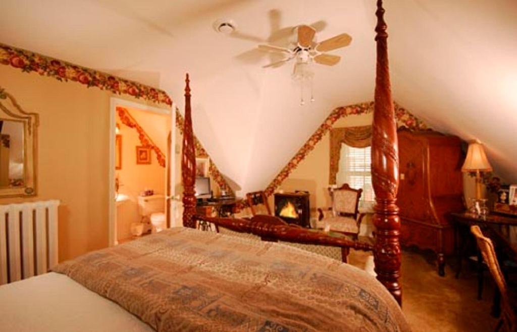 The Secret Garden Inn 킹스턴 객실 사진